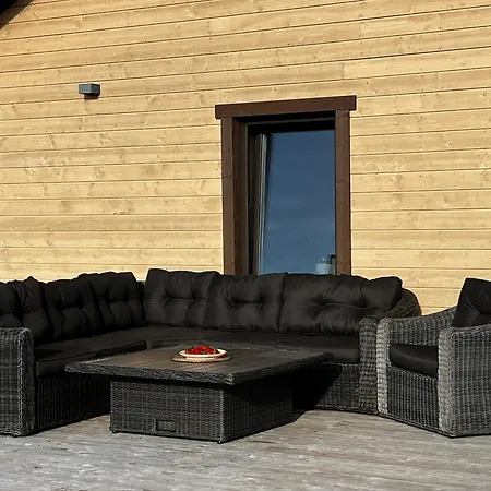 Spithamn & Private Sauna Retreat Feriehus *